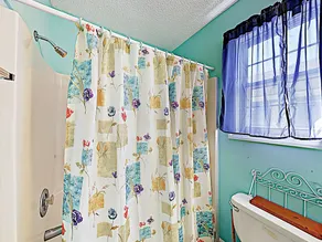 Fish N Hooks W/ Ocean-view Porch, Steps To Beach 5 Bedroom Home - Image 3