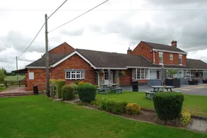 The Hunters Lodge Hotel - Image 2