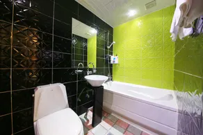 Starry Night Hotel - Image 5