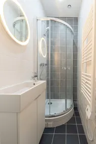Luminous and design appt close to PARIS - Image 4
