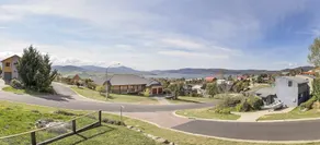 Ned Kelly's Retreat - Sophisticated style with modern convenience and magical outlook - Image 3