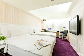 The Longstay Hotel - Image 5
