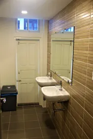 The Vibe Inn - Image 2