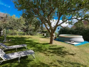 Nice flat with sauna, covered terrace, garden and tree house for children - Image 2