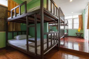Samsen 360 Hostel - Image 2