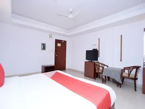 CENTRAL HOTEL - Image 2