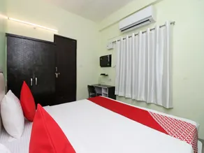 OYO Flagship 26593 Yug Residency BHU Rd - Image 2