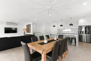 Tropical Beachside Oasis Clifton Beach - Image 4