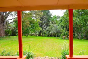Crestwood Country Home - Image 4