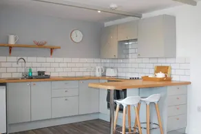 1-bed Apartment in Helston - Resturant and Golf - Image 3
