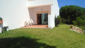 House With 3 Bedrooms in Albufeira, With Shared Pool, Enclosed Garden and Wifi - Image 2