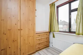 3br-sleeps5-parking-garden-accesstolondon - Image 2
