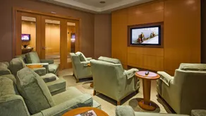 Global Luxury Suites at West End - Image 2