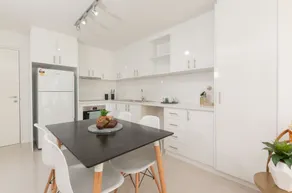 Lakeview Suite 15 - Image 5