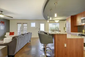 Remodeled E Cesar Chavez Condo by RedAwning - Image 2