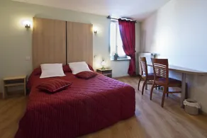Les Sires de Semur Hôtel Restaurant - Image 3