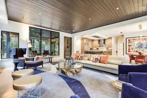 The Arriveakwood - 4 Br Home - Image 3