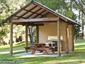 Riverway Chalets - Image 4