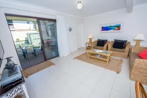 Oscar's at Little Beach - Nelson Bay - Image 2