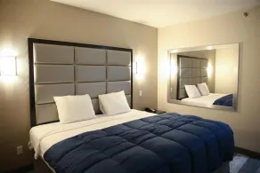 Vybe Hotel - Image 2