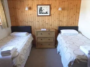 Marine Hotel - Image 2