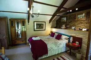 Penybanc Farm Bed & Breakfast - Image 4