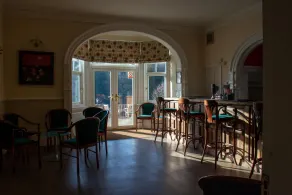 Middle Aston House - Image 3