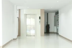 Thaikasem Apartment - Image 3