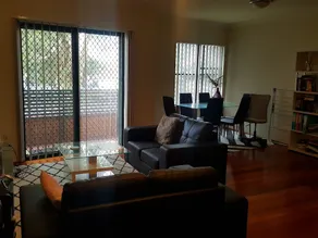 Central 2 bedroom apartment - Image 5