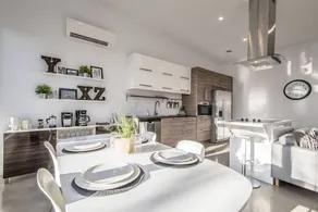 Luxury 2 Bedroom Apartment Downtown Halifax - Free Parking - Image 4