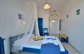 Agnanti Milos Rooms to Let - Image 3