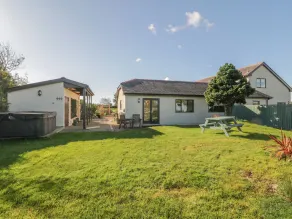 Bryn Coed Cottage - Image 3