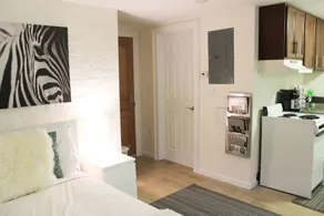 Comfy Studio in Boston's Back Bay Near Fenway Park - Image 2