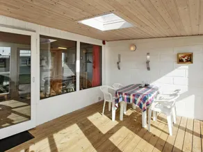 Cosy Holiday Home in Ulfborg Near Beach - Image 5