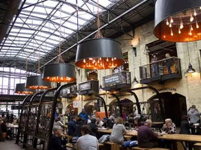 New York Style Loft with Parking Exchange District Coffee Gym - Image 4