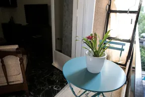 Best House, Larisis Metro, Athens - Image 2