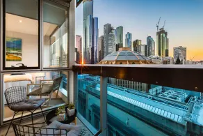 Auguste 2 BDR Melbourne Apartment - Image 5