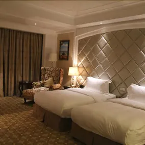Binhai Jinshi International Hotel - Image 3