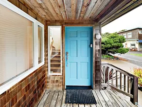 6633 NW Finisterre Ave Home - Image 5