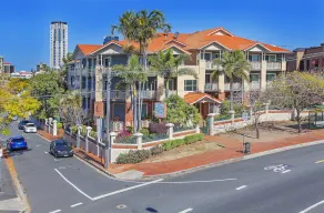 City Park Apartments - Image 5