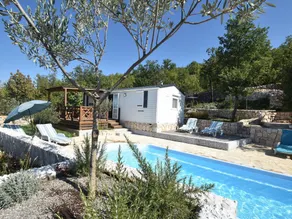 Welcoming Holiday Home in Ugljane With Swimming Pool - Image 5