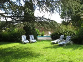 A la Thuilerie Des Fontaines - Image 3