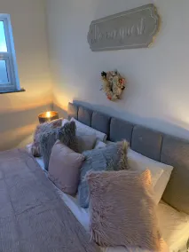 Beautiful penthouse apartment with super king bed - Image 2