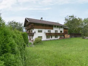 Splendid Apartment in Uderns Near the Hochzillertal Ski Area - Image 3