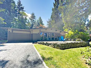 Updated 3br W/ Kayaks Provided 3 Bedroom Home - Image 3