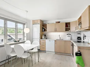 Sea-facing Holiday Home in Bornholm With Terrace - Image 5