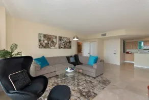 Modern 2 BDR at King David with Ocean View - Image 5