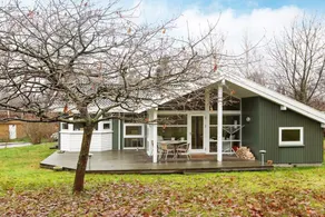 Spacious Holiday Home in Hovedstaden With Terrace - Image 2