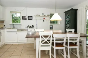 Upscale Holiday Home in Jutland With Whirlpool VR - Image 4