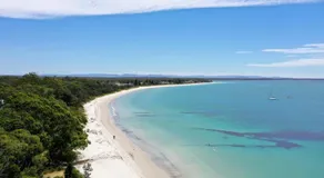 JUST-4-YOU! amazing sea views, WIFI, fully air-conditioned, king bed - Image 4